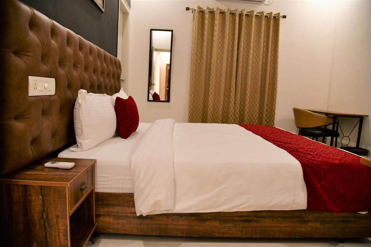 Apartment Xcel Luxury Apartments-home Living Redefined Mysore