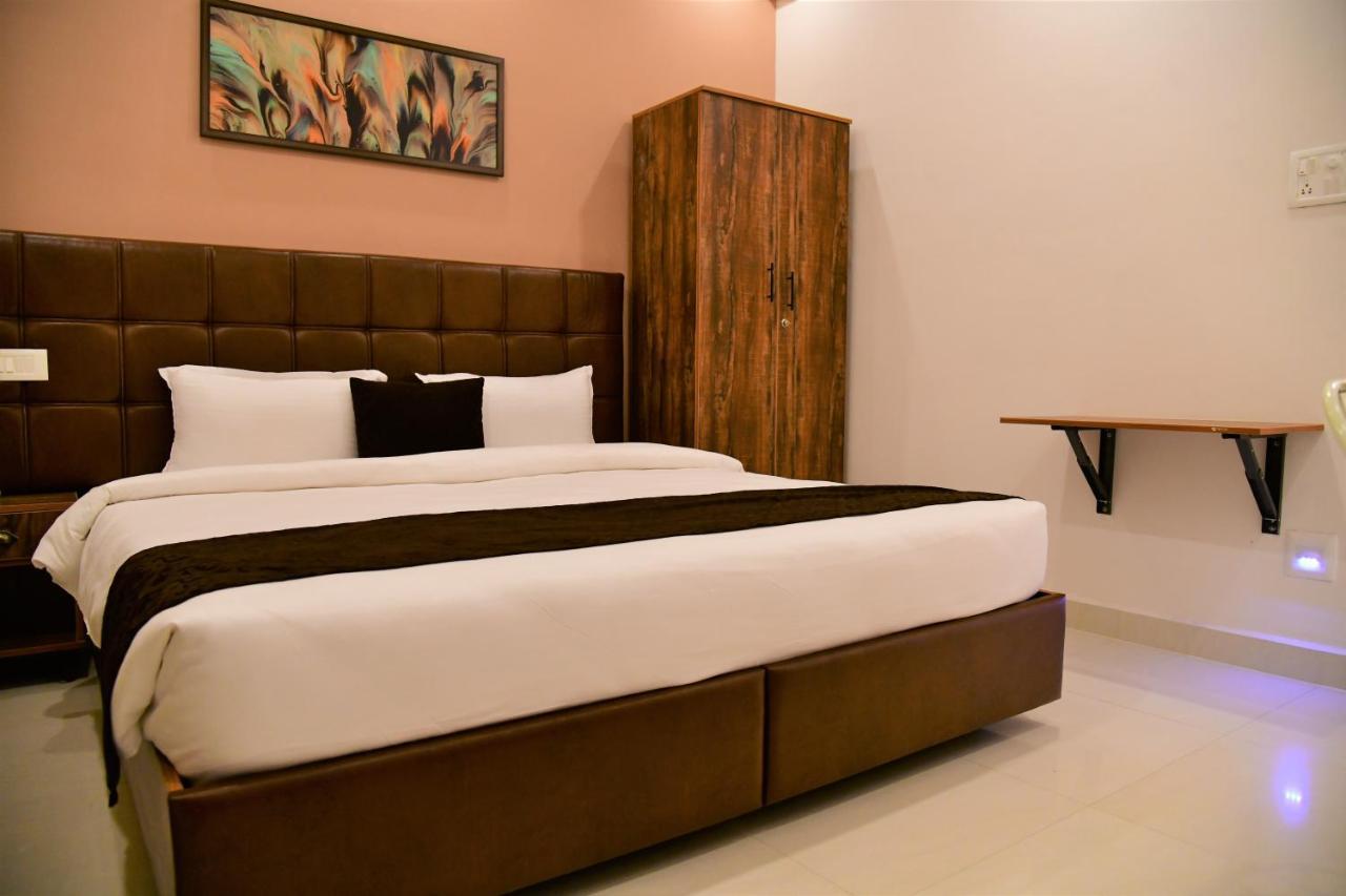 Apartment Xcel Luxury Apartments-home Living Redefined Mysore