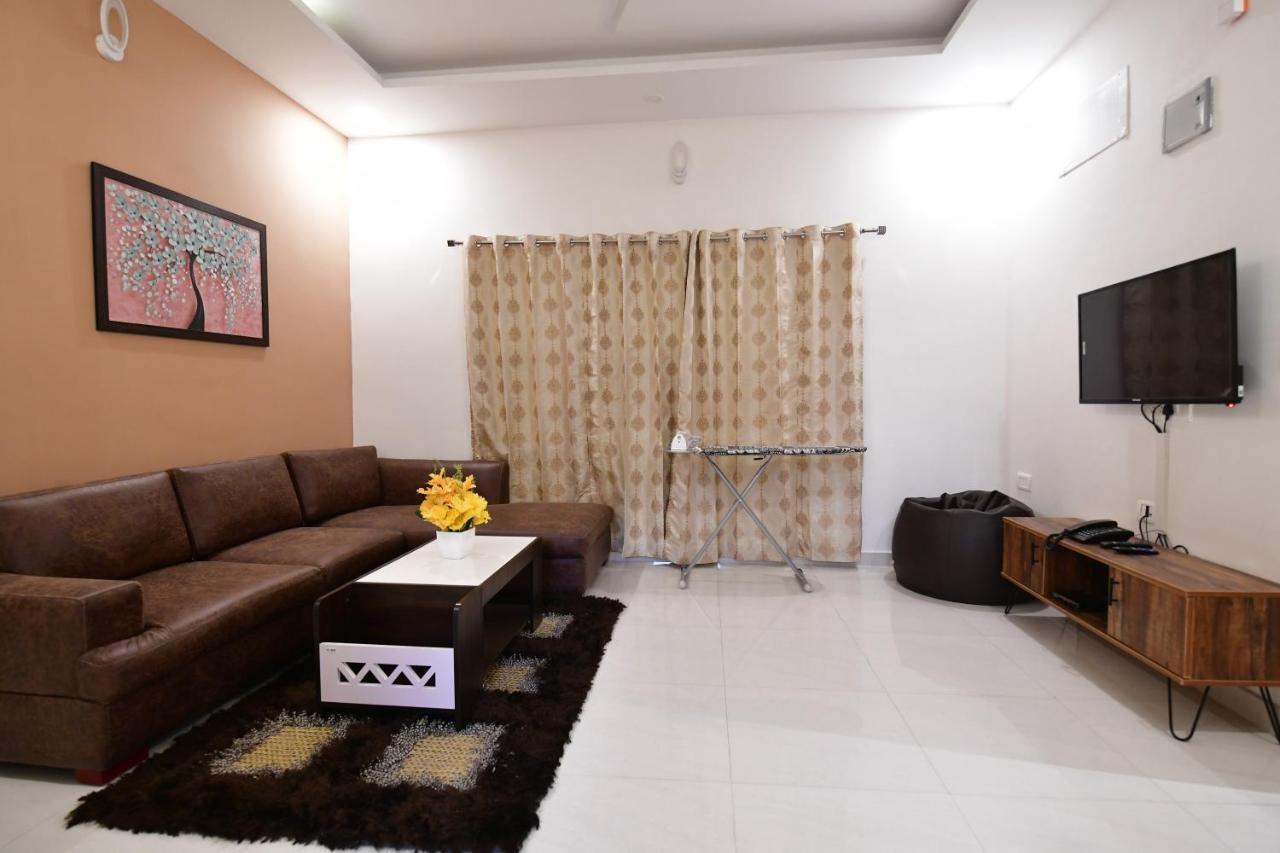 Xcel Luxury Apartments-home Living Redefined Apartment *
